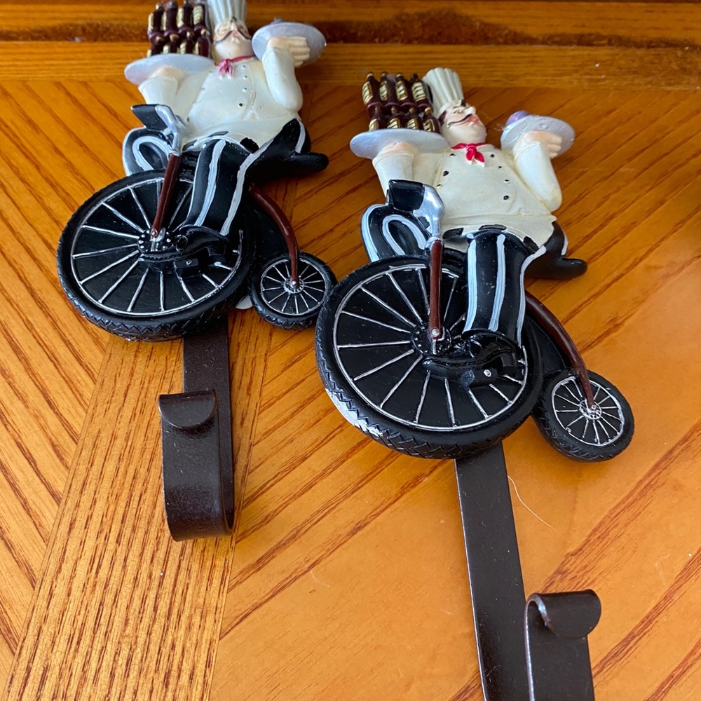 Kitchen Accessories - Picture 2 of 4